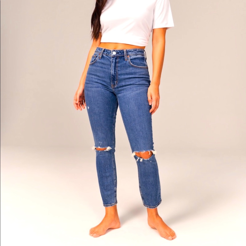 Abercrombie curve love high rise skinny jean size 25/0 short